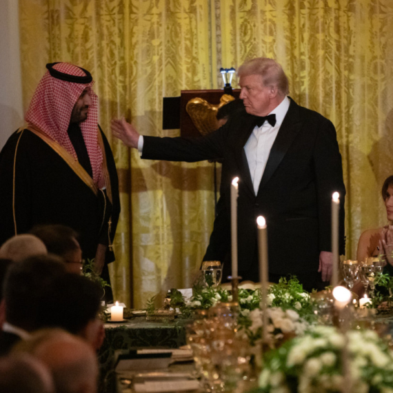 Trampa savetuje saudijski princ: "Odsecite glavu zmiji"