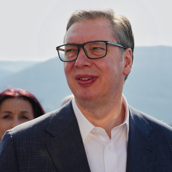 Veoma važan sastanak: Vučić sa predstavnicima Azvirta, potpisuje ugovor o brzoj saobraćajnici