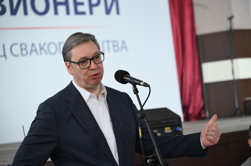 Vučić: "Penzije će i ove godine ponovo i značajno da rastu, garantujem"