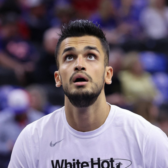 Neslavan povratak Jurcevena u NBA – postigao autokoš VIDEO