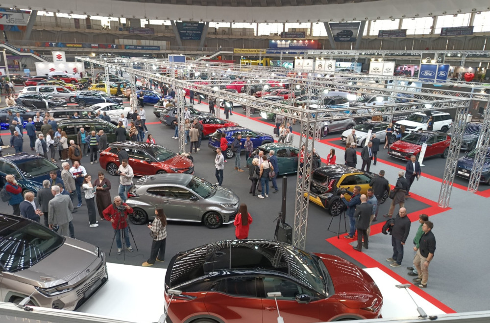 Počeo Sajam automobila: Najezda "kineza" i premijere "ostatka sveta"