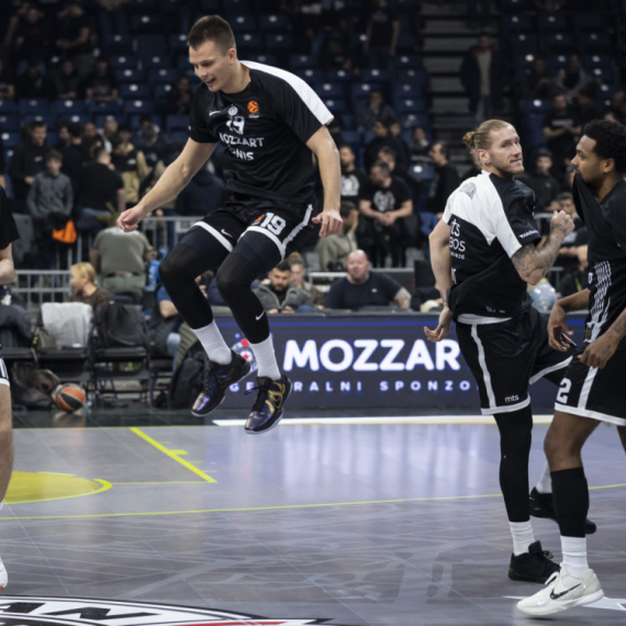 Partizan traži revanš u Parizu