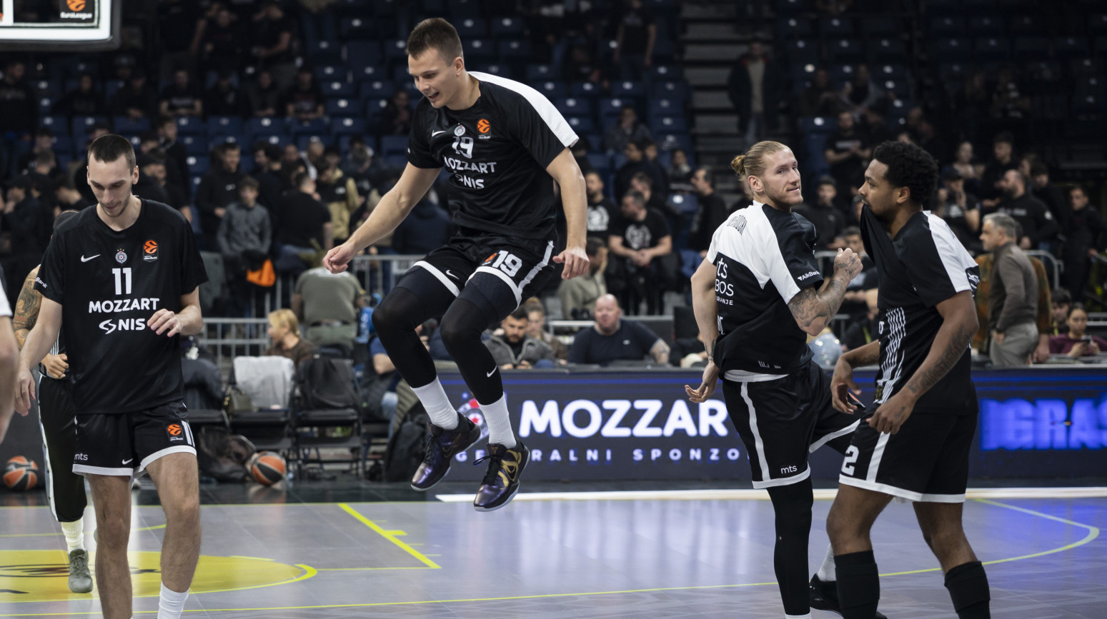 Partizan traži revanš u Parizu