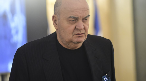 "Vujoševiću kapa do poda"