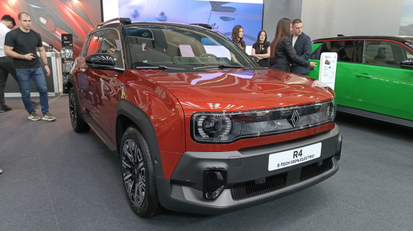 Sajam automobila: Povratak legende, ali u drugačijem ruhu FOTO