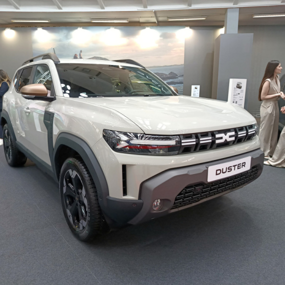 Fabrički benzin+TNG u 2026. godini: Dacia na Sajmu nudi i to, pogledajte po kojoj ceni