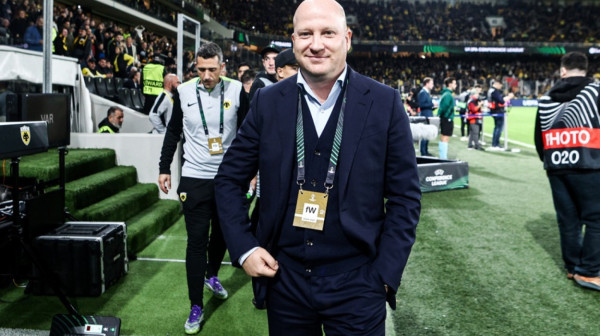 Efekat Nikolić – 12.000 navijača na treningu AEK-a! VIDEO