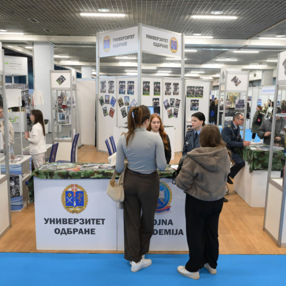 U Novom Sadu otvoreni sajam obrazovanja i sajam gejminga
