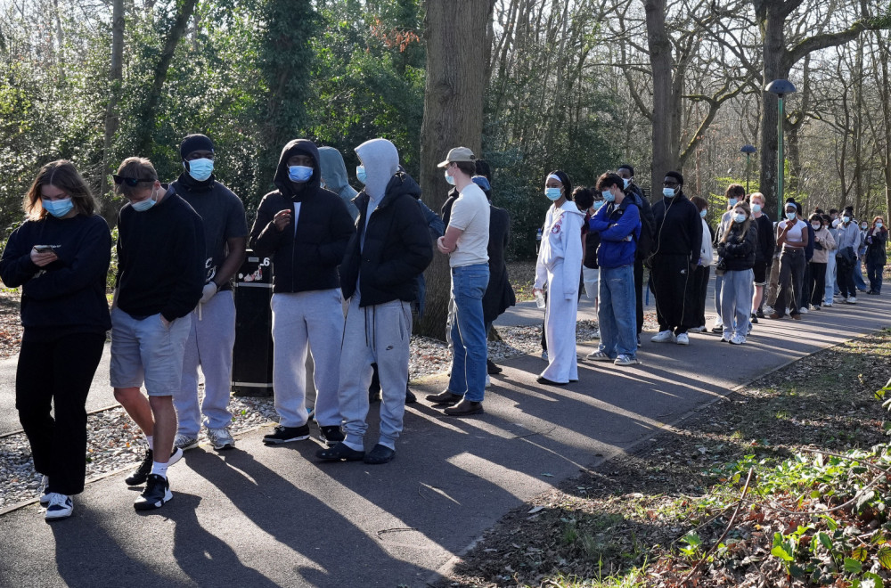 Meningitis se širi neobjašnjivom brzinom: Buknula epidemija u Velikoj Britaniji FOTO