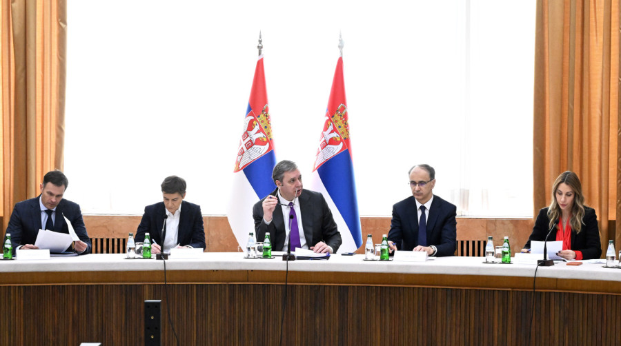 Vučić: Nema ograničenja kupovine goriva u Srbiji, snabdevenost se ne dovodi u pitanje, država se odriče akciza