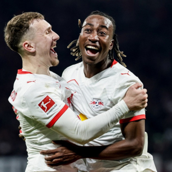 "Petarda" u derbiju kola Bundeslige VIDEO