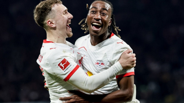 "Petarda" u derbiju kola Bundeslige VIDEO