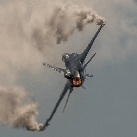 Tramp potvrdio: Kuvajt oborio tri američka F-15 VIDEO