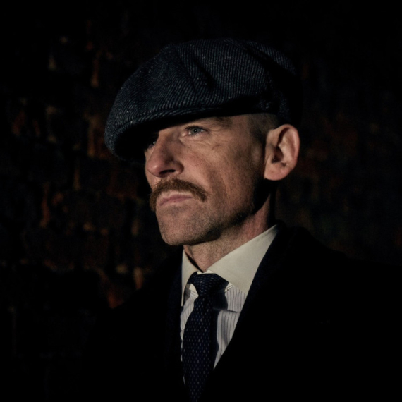 Gledaoci razočarani što je Artur Šelbi izostavljen iz Peaky Blindersa; Oglasio se glumac FOTO/VIDEO