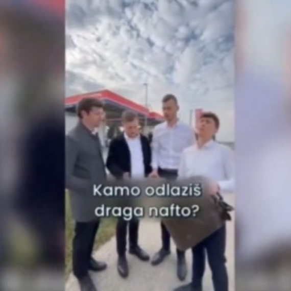 Slovenci "zakukali"; Hrvati u panici zbog cena goriva: Pumpe zatvorene; "U Srbiji je jeftinije" VIDEO