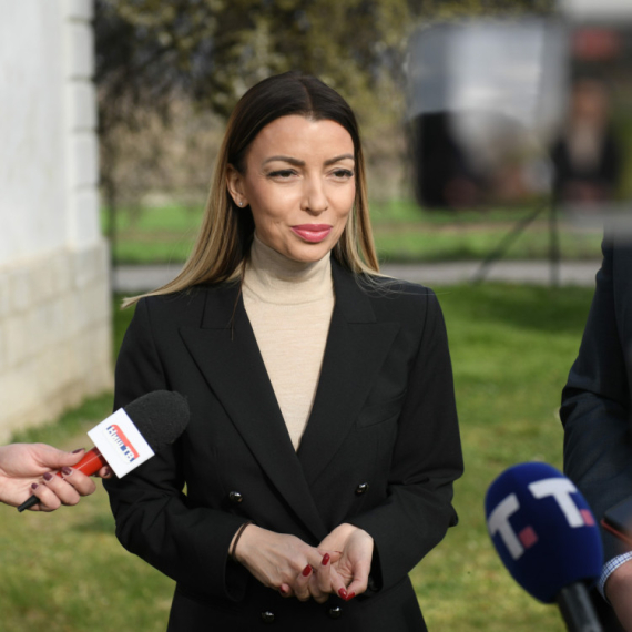 Mesarovićeva potpisala ugovor o infrastrukturnim ulaganjima u Knjaževcu