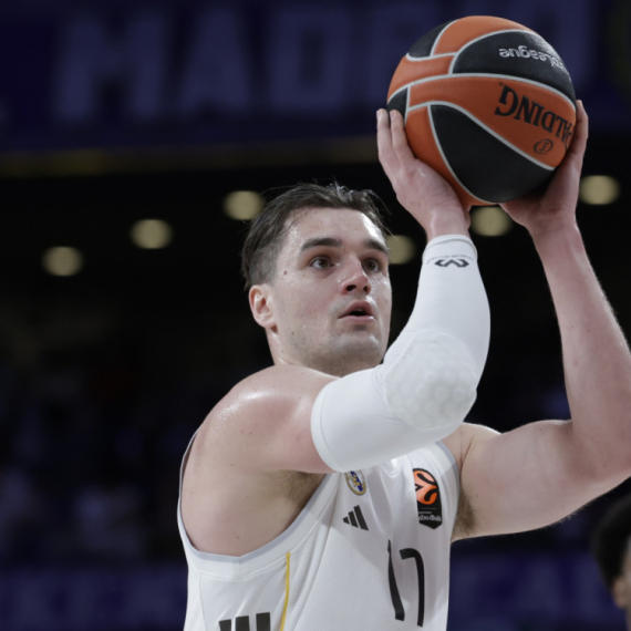 Utakmica sezone Hezonje – Real slavio u košarkaškom spektaklu VIDEO