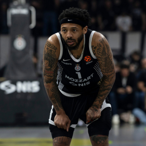Karlik Džons: "Ružna, ali velika pobeda"