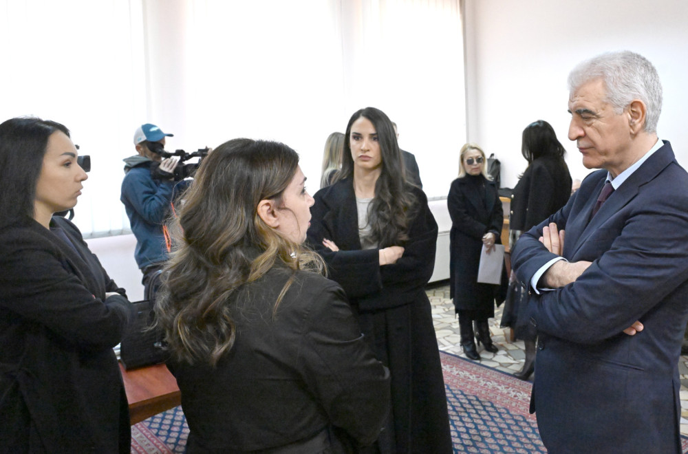 Saslušan dečak ubica iz "Ribnikara": Menjao odgovore, stao u odbranu svoje majke FOTO