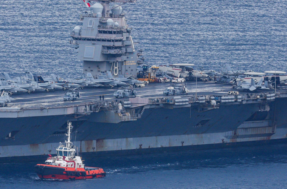 Amerika na kolenima; Pogođen "USS Abraham Linkoln"? VIDEO