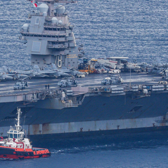 Amerika na kolenima; Pogođen "USS Abraham Linkoln"? VIDEO