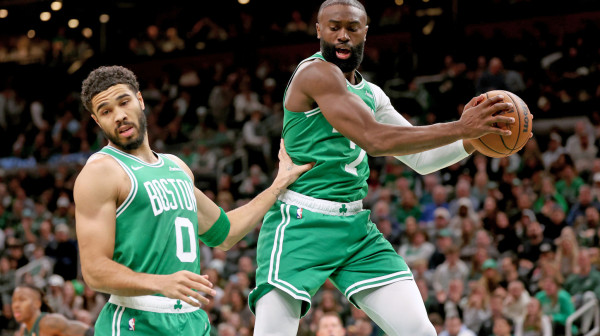 NBA MVP je... Džejlen Braun?!