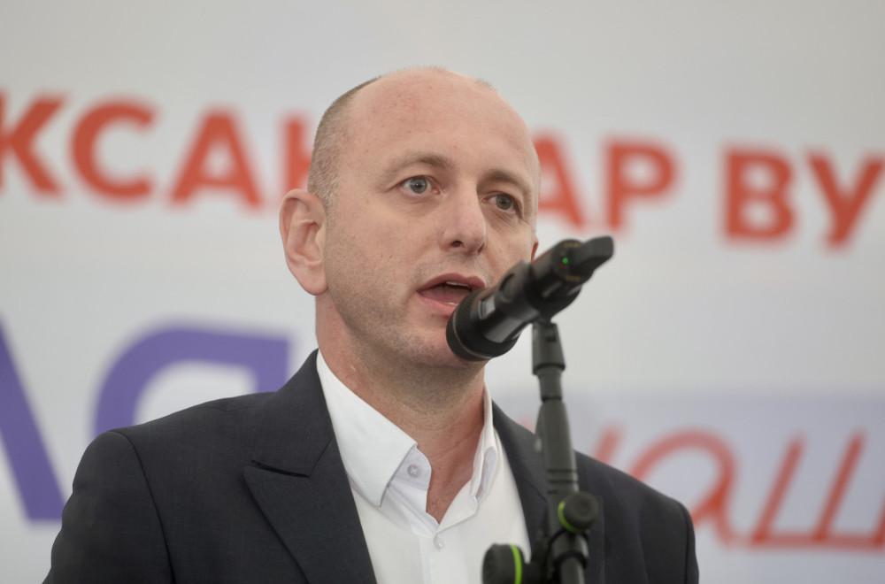 Knežević poručio: "Srbiju nikad niko ne može da slomi"; "Iz keca u kec, jer vuk je vuk, a zec je zec"
