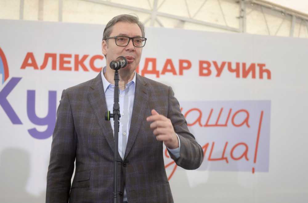 Vučić: "Brza saobraćajnica 'Smajli' je spas, dovešće još investitora i fabrike"; "Cene goriva će ostati iste"