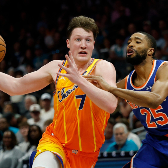 Novi kralj trojki u NBA ligi – ovo ni Kari nije uradio VIDEO