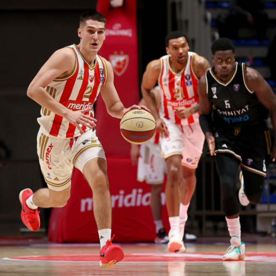 Desetkovana Zvezda srušila Dubai – dominacija Miljenovića, Bejkon umalo "ukrao" pobedu!