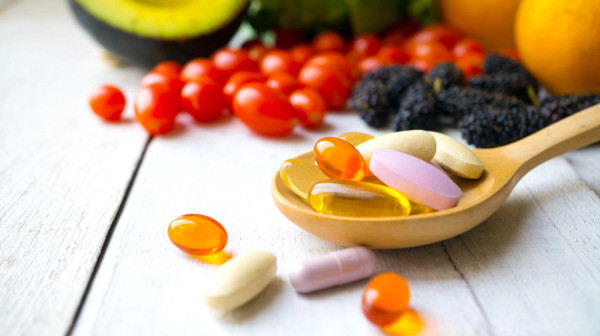 Multivitamini mogu imati više štete nego koristi? Farmaceut objašnjava zašto ih ne preporučuje VIDEO
