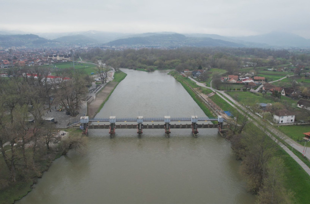 Čačani izbegli najgore: Zapadna Morava u svom koritu, nema opasnosti od poplava FOTO