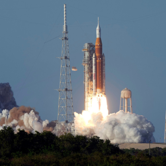 Lansirana misija Artemis II: Let na Mesec posle pola veka, u raketi četiri astronauta FOTO/VIDEO