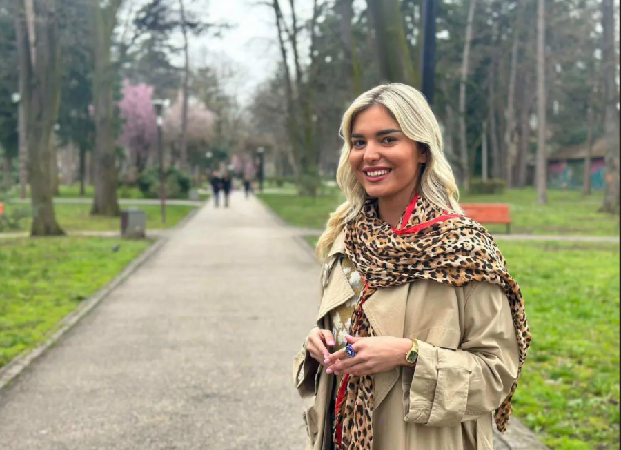 Mlada Čačanka oživela kreacije Angeline Aćimović: Haljine nastale uz puno ljubavi i posebne emocije FOTO
