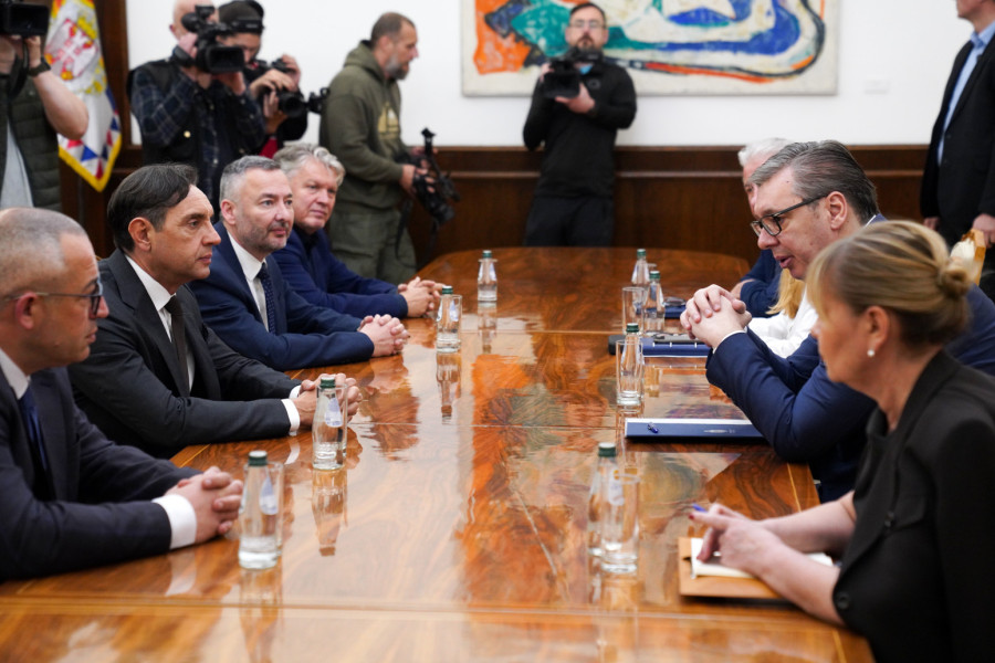 Za danas završene konsultacije u Predsedništvu Srbije; Vučić razgovarao s predstavnicima tri stranke FOTO