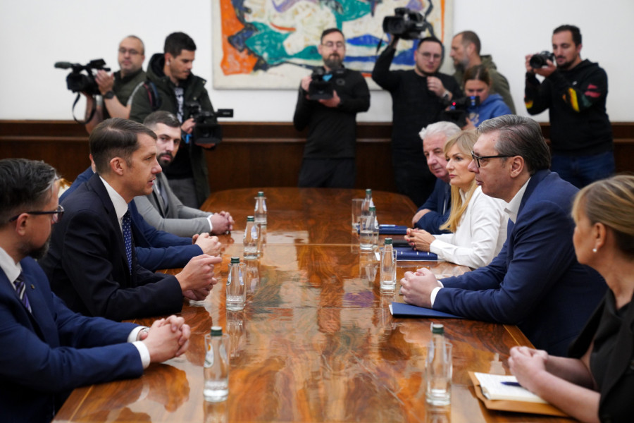 Za danas završene konsultacije u Predsedništvu Srbije; Vučić razgovarao s predstavnicima tri stranke FOTO