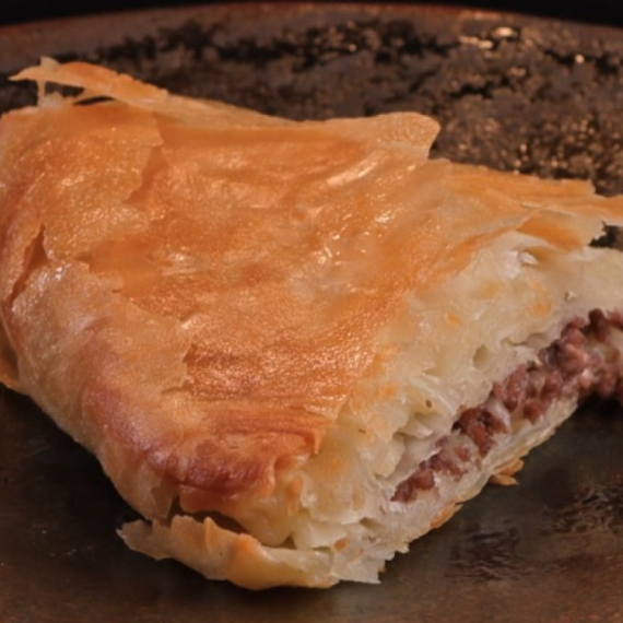 Napravite burek po receptu MasterChefa, topi se u ustima