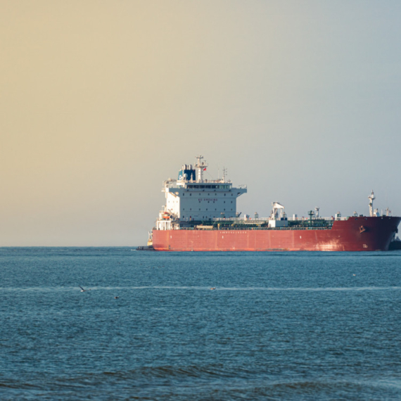 Katarski tanker sa gasom prošao kroz Ormuz: Prvi izvoz iz regiona od početka rata