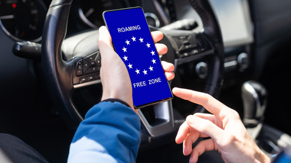Kraj skupih računa iz inostranstva: EU kreće u akciju – roming kao kod kuće i za Srbiju