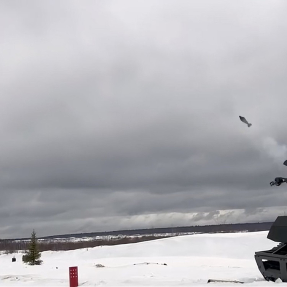 Moscow's new deadly weapon: Combat robot loads and fires shells by itself VIDEO