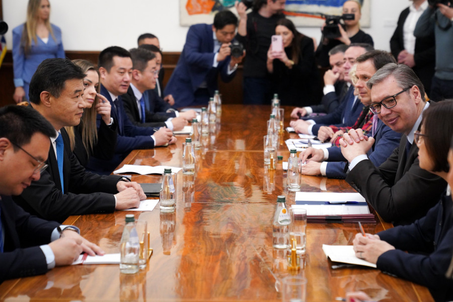 Vučić meets with Shandong representatives on the Danube Corridor, Vožd Karadjordje, and Niš airport PHOTO