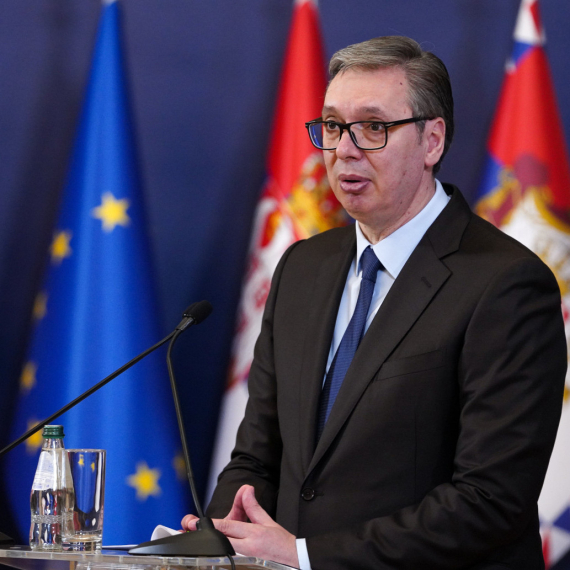 RFZO i Astrazeneka potpisali ugovor; Vučić: "Osigurali najbolje lekove za građane" VIDEO