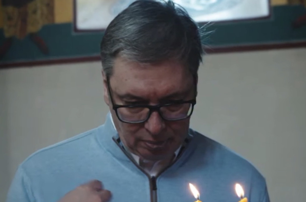 Vučić: "U porodici je naša snaga. Srbija je naša porodica"; "Samo sloga Srbina spasava" VIDEO