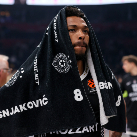 Sterling Braun bio uhapšen, a sada dobio 750.000 dolara