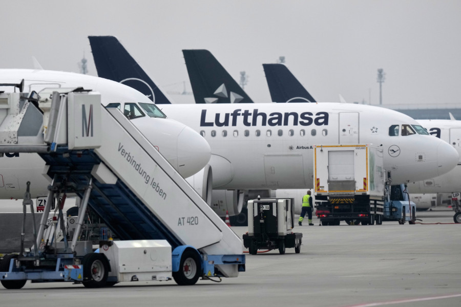 Turisti zabrinuti: Otkazano 20.000 letova, potpuno poremećen avio-saobraćaj