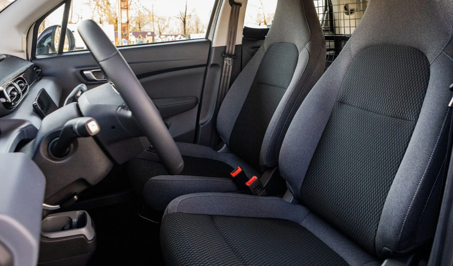 Stellantis pretvorio mali kineski gradski auto u dostavno vozilo za evropske ulice FOTO