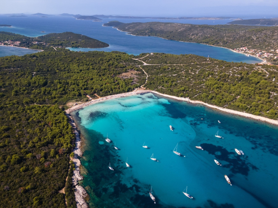 Ovu plažu iz regiona porede sa Karibima: Forbs je uvrstio među najlepše na svetu FOTO