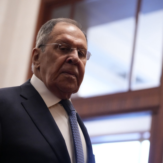 Lavrov poručio Americi: "Brzo smislite nešto"