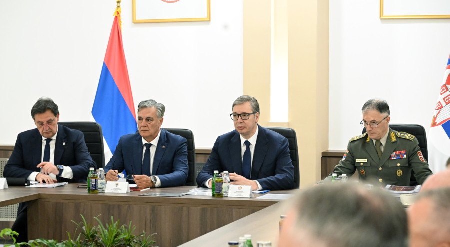 Meeting between Aleksandar Vučić and the leadership of Ministry of Defence and Serbian Armed Forces concluded