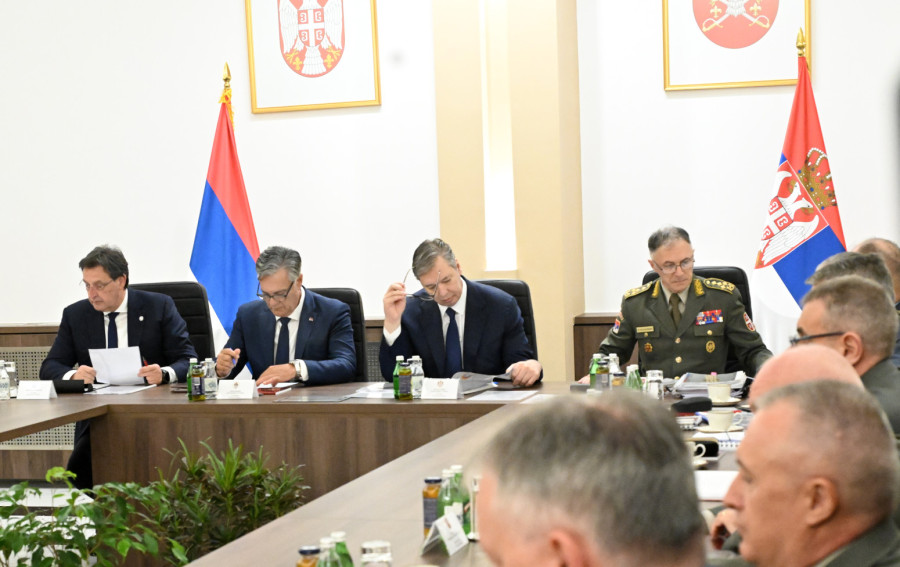 Meeting between Aleksandar Vučić and the leadership of Ministry of Defence and Serbian Armed Forces concluded